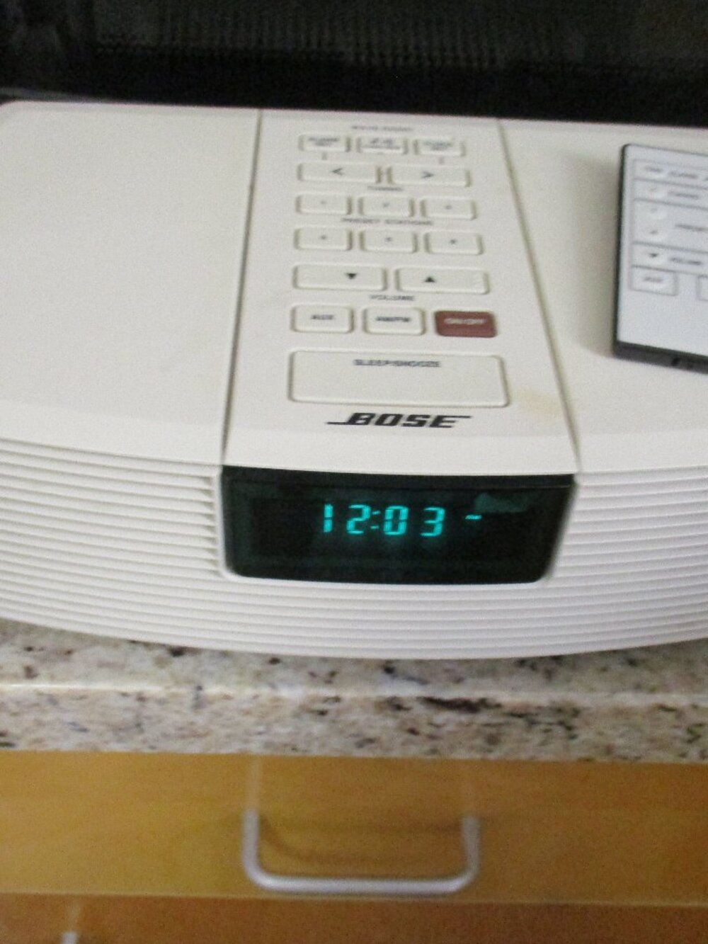 Bose Wave Radio AWR1-1W AM/FM Alarm Clock W/ Remote, Works Perfectly, Cream